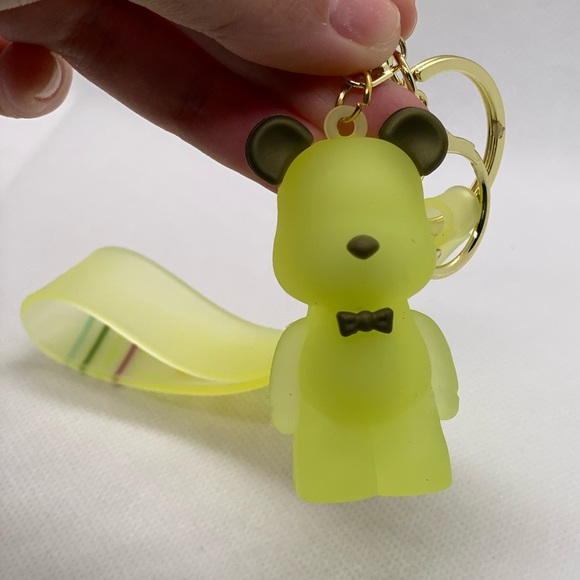 Keychain Charm Superhero Green Bear Supreme airpod case charm cute charm keyring - Picture 4 of 6